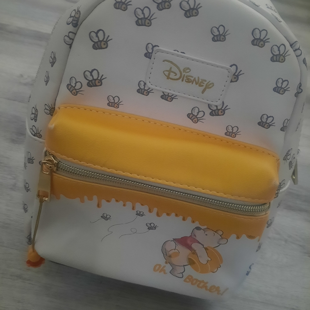Loungefly Winnie-the-Pooh Backpack - Picture 2 of 9